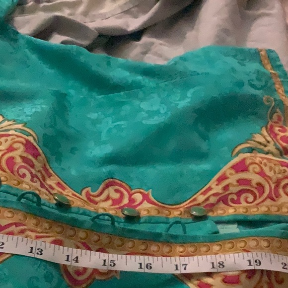 Adriana Papell, Silk Jacket , size 16, 20’X 21.5.’ - Picture 5 of 6